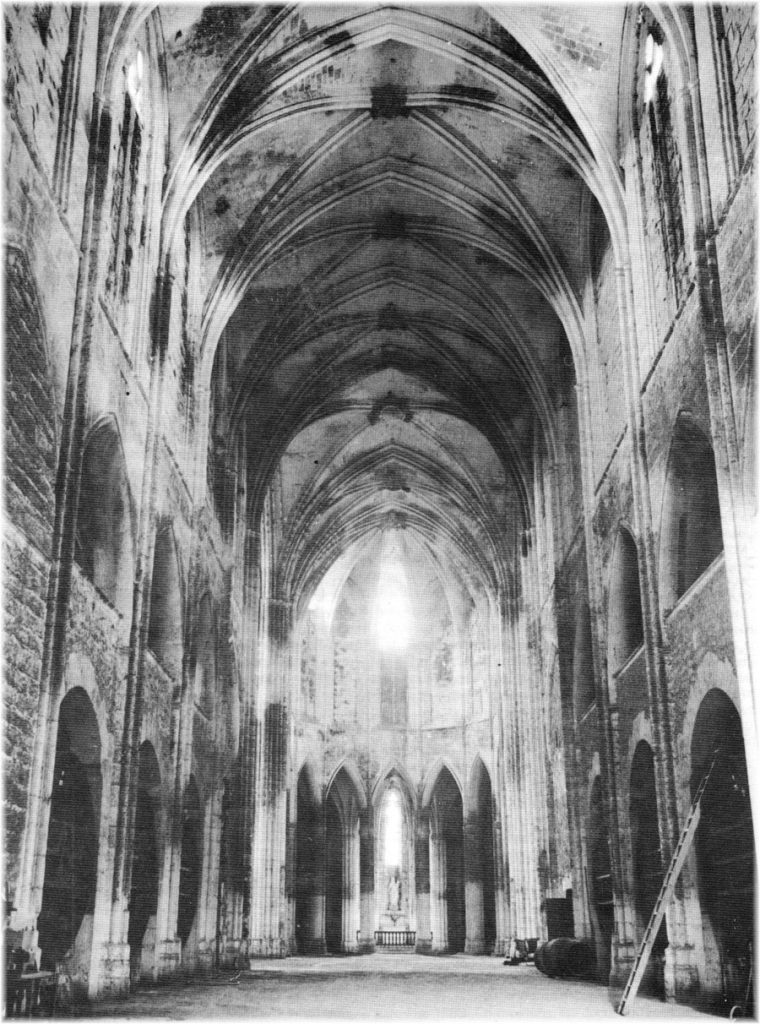 Abbaye de Valmagne, église abbatiale, nef et sanctuaire