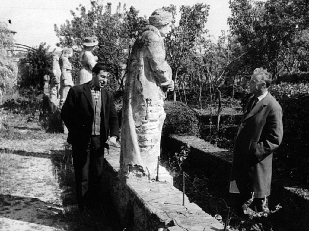 Les Quatre Saisons représentées dans le jardin Michel, sur la rive gauche de la rivière Peyne.
