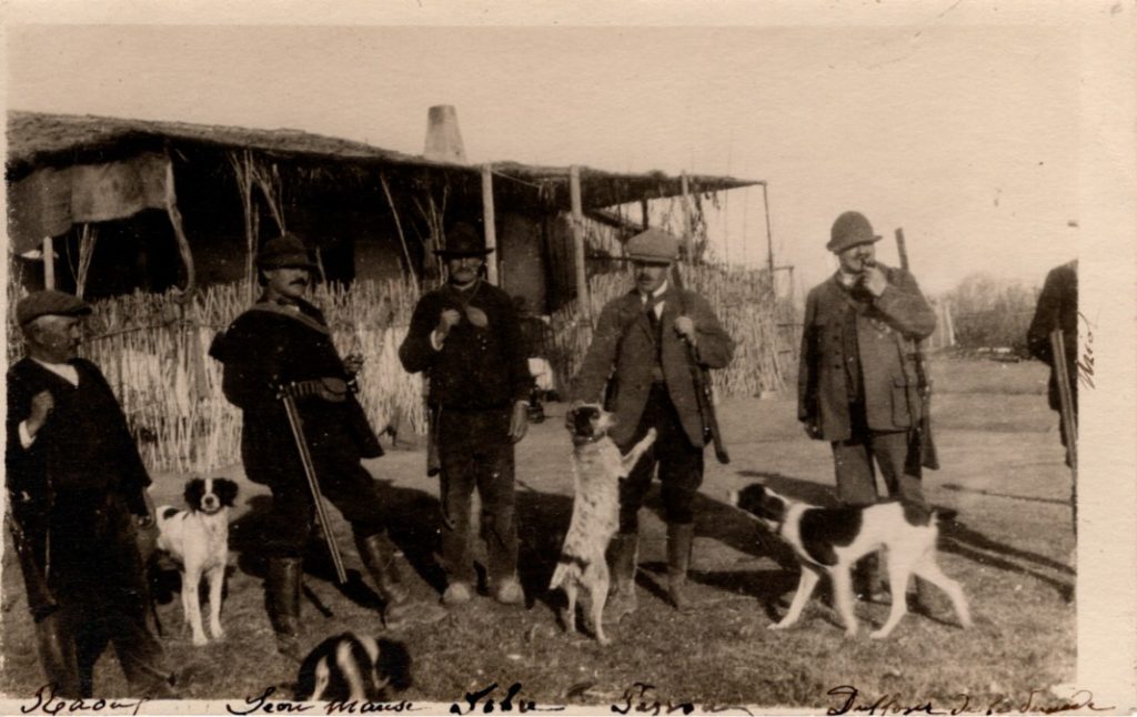 Rendez-vous de chasse. Carte postale non datée