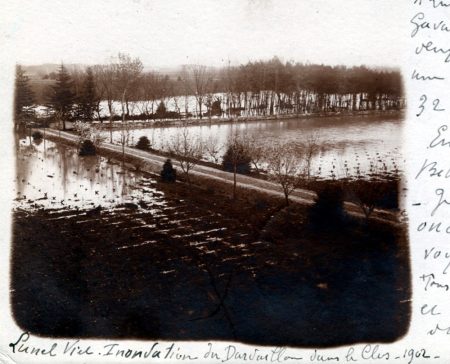 Inondation du Clos Vieux en 1902. Carte postale de 1902